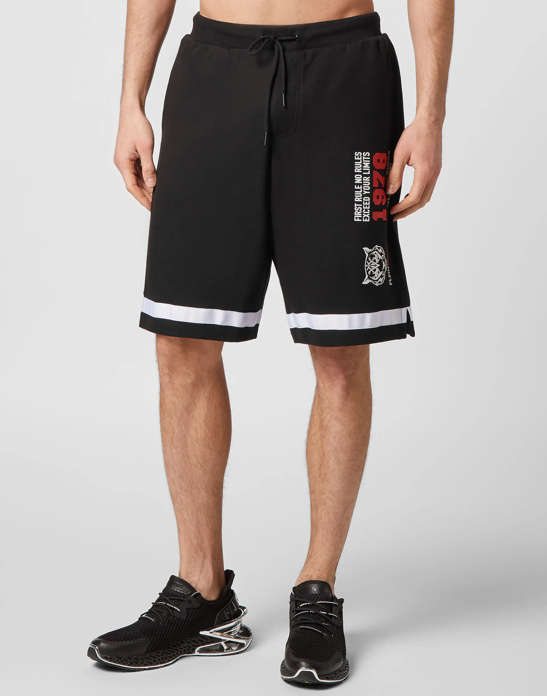 Outlet Plein Sport Jogging Short Pants Black / Red